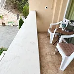 Bratanov 아파트
